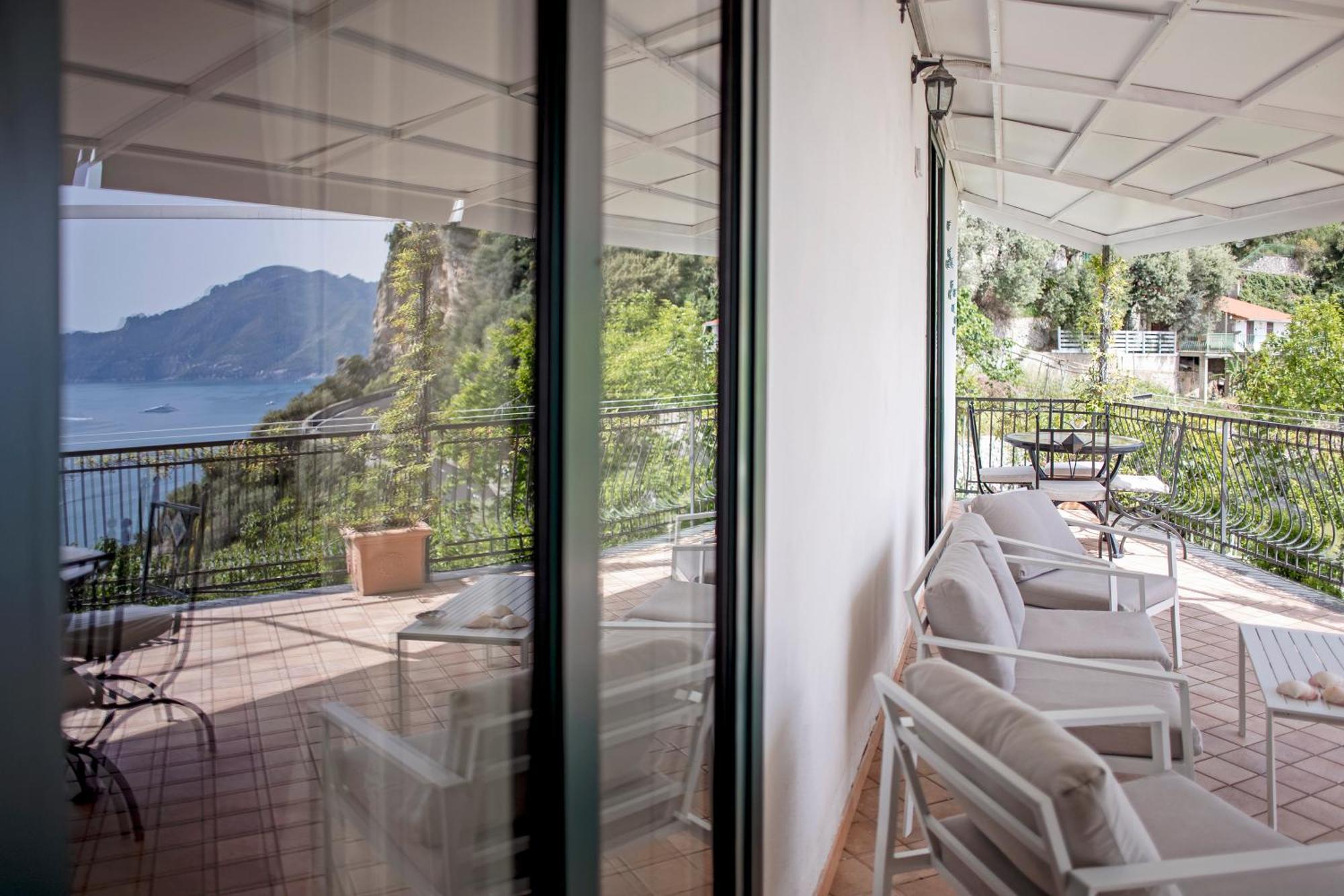 Casa Giosue - Your Home On The Amalfi Coast Conca dei Marini Buitenkant foto